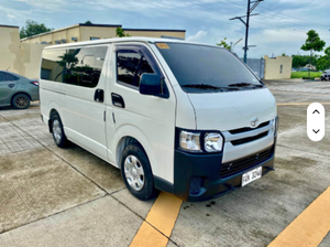 2019 Pre-Owned Hia-ce GDH300R LWB RHD avec Auto-Clean Direction Gauche Sièges en cuir Caméra arrière AUTO-CLEAN - Product Image 5