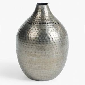 Jarrón de Flores Redondo con Acabado Plateado, Textura Martillada, Hecho a Mano, de Lujo, para Decoración del Hogar, Precio de Fábrica - Product Image 1