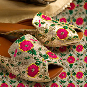 Multi-Head Embroidery Tilla Work Colorful Threads Genuine Leather Outsole Anti-Slippery Non-Slip Midsole Customizable Fashion - Product Image 5