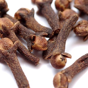 Clavos secos naturales puros de calidad de exportación a granel, especias, clavos aromáticos frescos para venta al por mayor, embalados con cuidado para un sabor rico - Product Image 5