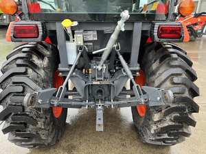 Tractor Compacto Utilitario LX2610HSDC 2022 con Comodidad y Potencia - Product Image 5