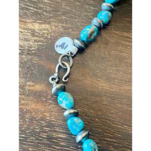 Collier en turquoise et argent sterling style Navajo, perles de type Campitos, chaîne à brins multiples - Product Image 5
