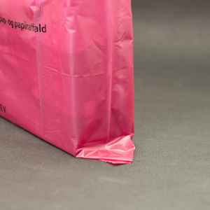 Sac en plastique imperméable à plat pliable en C réutilisable et écologique OEM Impression de logo personnalisé Fabricant du Vietnam à des fins d'emballage - Product Image 2