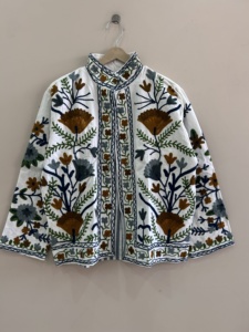 Chaqueta de algodón Suzani hecha a mano para mujer, color blanco, abrigo bordado estilo bohemio - Product Image 2