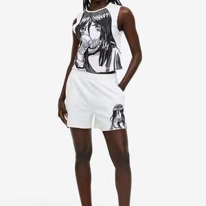 Camiseta de algodón 100% de manga corta con cuello redondo para hombre, de secado rápido y duradera, con diseño personalizado para uso al aire libre, color sólido en blanco - Product Image 3