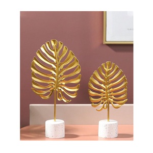 Escultura de metal contemporánea hecha a mano, pieza abstracta moderna y artística de acero, hierro y aluminio para uso en interiores. - Product Image 5