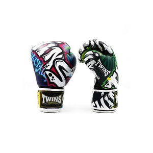 ถุงมือชกมวยไทย Twins แบบมืออาชีพ หนังวัวแท้ พิมพ์ลาย  โลโก้สั่งทำได้ สำหรับผู้ใหญ่ - Product Image 2