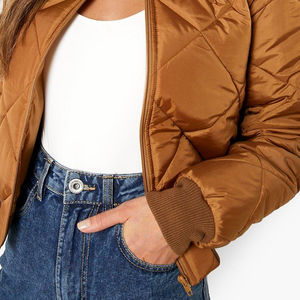 Chaqueta de bombardero para mujer Ropa informal Tamaño adulto Servicio OEM Chaqueta de bombardero para mujer a la venta Venta caliente Nueva manga larga con estilo - Product Image 6