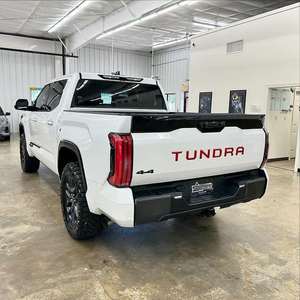 Usado 2023 2024 Crew Max Doble Cabina Automático Suministrado desde Japón - Product Image 3