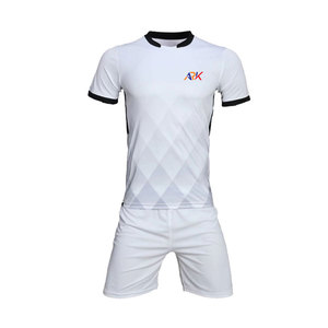 Uniforme de Fútbol Personalizado 2026 para Hombre y Ropa Deportiva de Club, Uniforme Original de Fútbol para Hombre con Diseño Personalizado - Product Image 1