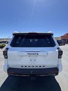 Toyota 4Runner TRD Sport Premium Usado 2025 - Product Image 2