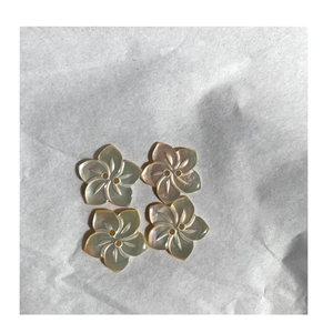 Boutons en coquillage respectueux de l'environnement matériaux de couture en coquillage naturel de première qualité pour les marques de mode approvisionnement en vrac en gros pour le marché d'exportation - Product Image 2