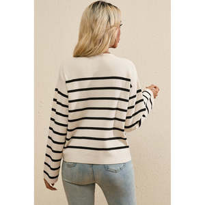 Cardigan Casual a Righe con Bottoni e Collo Tondo per l'Inverno, Design con Motivi Stampati - Product Image 3