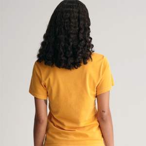 Cómoda camiseta Sunfaded PARA MUJER: suave, de alta calidad e ideal para ropa informal y actividades diarias - Product Image 4