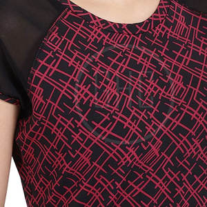 เสื้อยืดผู้หญิงพิมพ์ลายผ้าฝ้ายลำลองสำหรับฤดูร้อนผลิตในปากีสถาน - Product Image 5