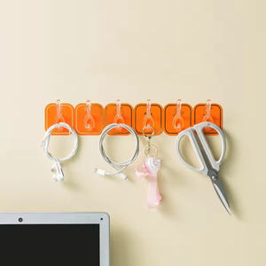 Vente en gros Rangée de luxe légère sans poinçonnage Pâte à <span class=keywords><strong>six</strong></span> rangées Cuisine Salle de bain Crochet multifonction pour porte arrière Crochet mural - Product Image 4