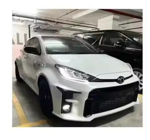 Yaris Vitz ที่นั่งพวงมาลัยขวาแบบซีดานพร้อมกล้องด้านหลังสำหรับการส่งออก