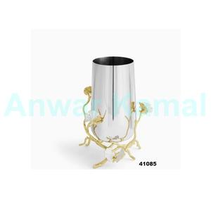 Vase à fleurs en aluminium fait main de forme unique de luxe pour la décoration de la maison - Product Image 6