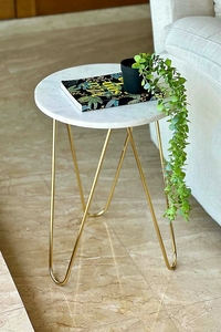 โต๊ะกาแฟชาทรงกลมทำจากโลหะสีทองพร้อมขาโลหะสีทอง3ขาเฟอร์นิเจอร์ห้องนั่งเล่นแบบคลาสสิกสุดหรู - Product Image 3