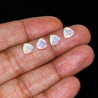 Opal Alami Ethiopia Potongan Trillion Brilliant Biru Api untuk Pembuatan Perhiasan Ukuran Dapat Disesuaikan 6.0x4.0 mm Kualitas Tinggi 0.45