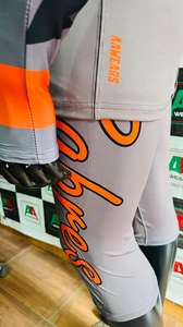 Camiseta de fútbol americano de talla grande con foto real, pantalones cortos transpirables, bordados de sarga, sublimación, paquete de jugador integrado - Product Image 2