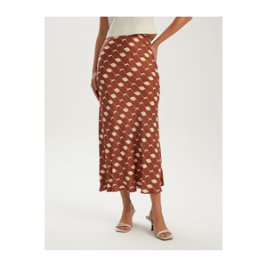 Jupe longue en satin imprimé à motifs pour femmes BGN Modèle S24S350 - Product Image 3