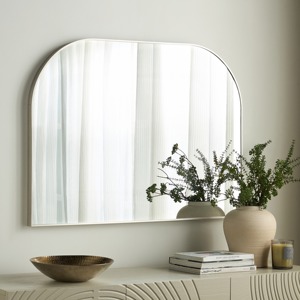 Miroir mural luxueux en métal de haute qualité, parfait pour le salon, les chambres et les espaces design avec un style contemporain chic - Product Image 4