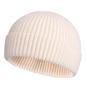 Vente en gros de bonnet tricoté en laine mélangée personnalisé par sublimation et transfert personnalisé, étiquette personnalisée, chapeau d'hiver, toque, casquette de plage commune unie - Product Image 4