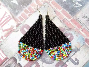 Pendientes bordados Pendientes de cuentas hechos a mano para mujeres y niñas por MD artesanía - Product Image 5