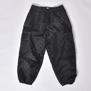 Pantalones Cargo impermeables negros OEM con cintura ajustable, forro interior cálido y ajuste holgado para ropa de invierno - Product Image 1