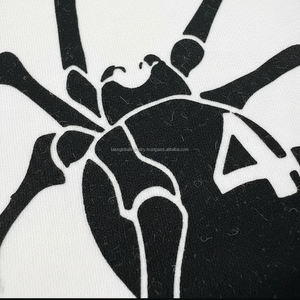 T-shirt graphique araignée, design minimaliste silhouette Black Widow, blanc, coupe oversize, épaules tombantes, streetwear, logo personnalisé OEM - Product Image 4