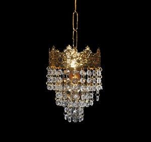 Candelabro colgante de decoración de cristal de tamaño pequeño de nuevo diseño - Product Image 1