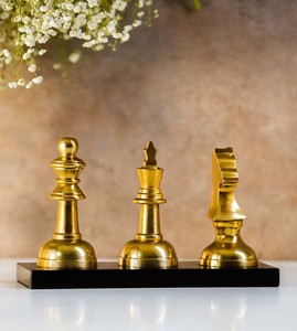 Mesa AK Brass Chess King Knight con acabado dorado de latón, pieza decorativa para decoración de mesa/Decoración de oficina - Product Image 2