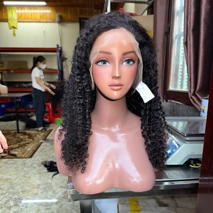 Pelucas de cabello humano vietnamita crudo Pelucas de rizos Pixie Cabello humano Encaje frontal rizado y pelucas Encaje suizo Hd Encaje Personalizar suave - Product Image 1