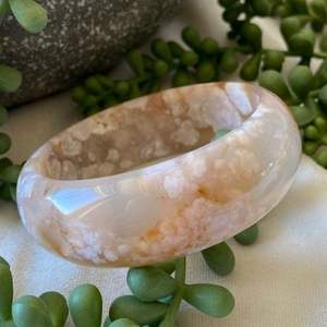 COULEURS Bijoux Résine Acrylique Bracelet Bracelet Exagéré Éblouissant Multicolore Large Irrégulier Carré Acrylique Bracelets pour - Product Image 4