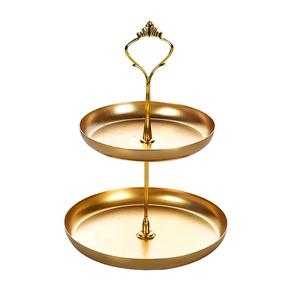 Support à gâteau de luxe en métal à deux niveaux avec poignée ornée au fini doré Deux niveaux circulaires et bords surélevés - Product Image 1
