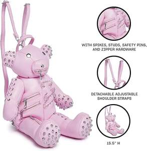 حقيبة ظهر تيدي بتصميم قوطي مخيف - حقيبة جلد نباتي، مزينة بالمسامير والمسامير المدببة باللون الأسود - Product Image 3