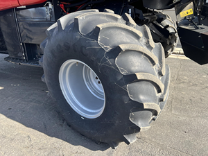 Compre una Cosechadora Case IH 8240 de Calidad a Bajo Precio, Equipo Agrícola Resistente para Cultivo y Cosecha en Terrenos Agrícolas - Product Image 6