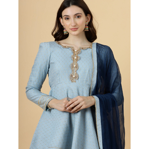 Achetez le short en soie Kurti pour femmes en ligne Meilleur court en soie Kurti pour vêtements de fête - Product Image 5