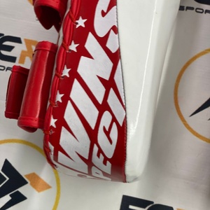Top Selling Personalized Twins White Red Kickboxing <b>Kick</b> <b>Shields</b> Genuine Leather Protection Training Curved Leg Thai Pads - Product Image 4