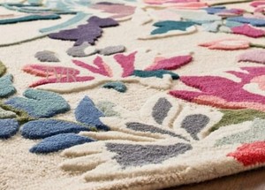 High Quality Handmade Silk Rug With Flower Design Customizable Door Bathroom Kitchen Spaces-for Living Room Hotels Restaurants - Product Image 4