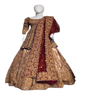 Robe de mariée traditionnelle indienne et pakistanaise en lin Salwar Kameez, longueur ras du sol, brodée et gaufrée or et rouge, coupe ample pour femme - Product Image 1