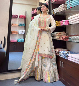 Colección de Vestidos Étnicos Indios de Diseño para Damas, Traje Gharara Salwar/Palazzo con Bordado Intenso, Nuevo, para Fiestas y Bodas, Completamente Cosido - Product Image 1