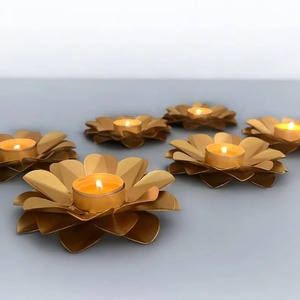 ที่ใส่เทียนโลหะดอกบัวแบบดั้งเดิมของตกแต่งบ้านของตกแต่งบ้านแบบอินเดียสำหรับตกแต่ง Diwali Lotus Diya urli pooja Mandir - Product Image 2