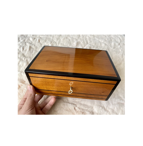 Boîte à bijoux en bois de qualité standard meilleure qualité ménage cadeaux de mariage et d'anniversaire boîte à bijoux personnaliser l'emballage - Product Image 1