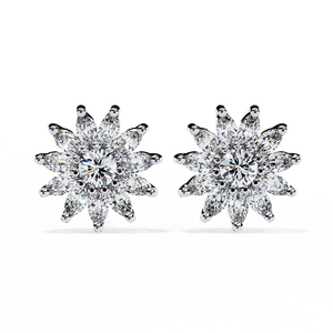Magnifiques boucles d'oreilles clous en or 18 carats avec diamant de laboratoire motif floral pour mariages - Product Image 1