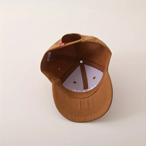 Casquette pour enfants de style luxueux, logo personnalisé, chapeau en velours côtelé ajusté en provenance du Vietnam pour le sport et les fêtes - Product Image 2