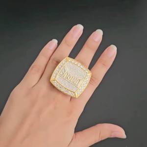 Bague en diamant Moissanite VVS tendance Hip Hop, or jaune 14K 18K, personnalisée, Hip Hop Iced Out, taille personnalisée, bague pour homme - Product Image 2