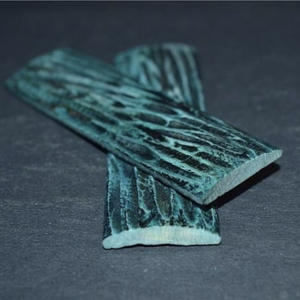 Cuchillo de hueso de camello de la mejor calidad, Escala de mango, estilo de cuerno teñido con tallado de animales, mayorista directo de India - Product Image 3