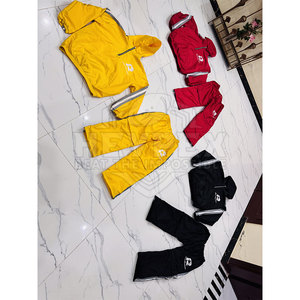 Conjunto de 2 piezas para hombre de gran venta, nuevo diseño, cortavientos y chándal de nailon estampado para estilo de calle de invierno - Product Image 4